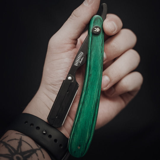 Cut Throat Razor - The Buccaneer - Wooden - Barbarossa Brothers