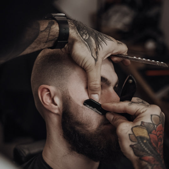 Cut Throat Razor - The Cutlass - Buffalo Horn - Barbarossa Brothers