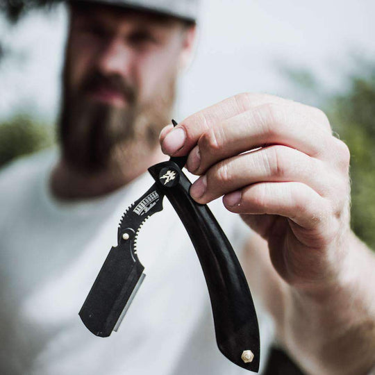 Cut Throat Razor - The Cutlass - Buffalo Horn - Barbarossa Brothers