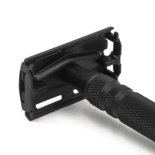 The P1R8 Double Edge Safety Razor in Matt Black - Butterly Single Blade Shaving Razor - Barbarossa Brothers